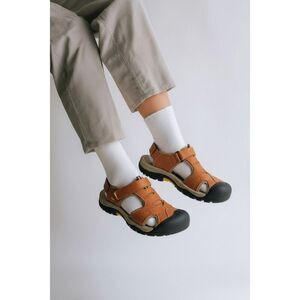 Fashion Men’s Closed toe Sandals Sz 44(11) NWOT